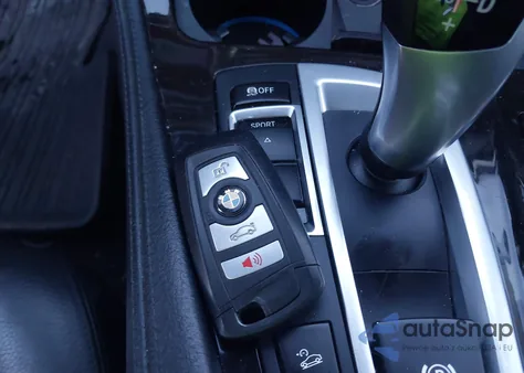 2015 BMW 528I xDrive z USA, uszkodzony, nr VIN WBA5A7C51FD626447